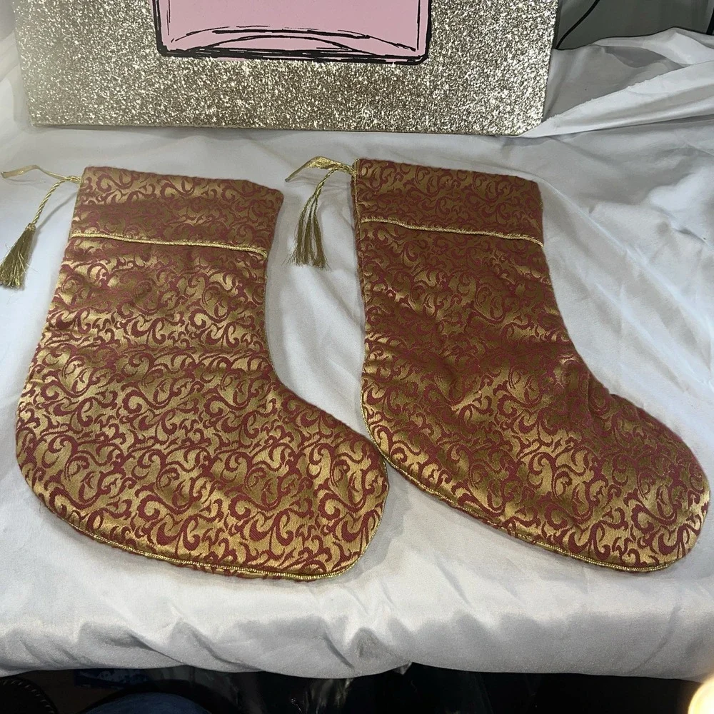 2 VILLA‎ BACCI BURGUNDY & GOLD TAPESTRY 17x 10 INCH MATCHING CHRISTMAS STOCKINGS